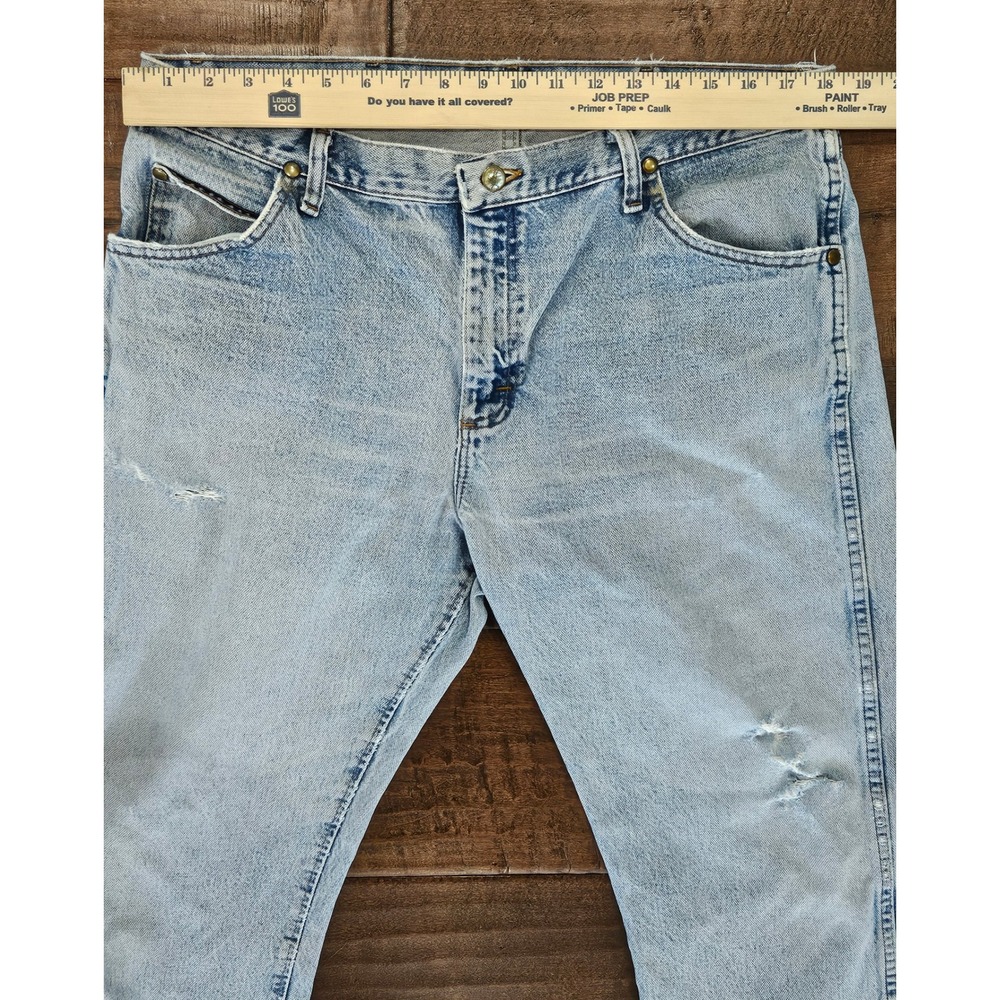 VTG Y2K DISTRESSED Wrangler 47MWZ Premium Performance Cowboy Cut Light 36x30 - Picture 4 of 8